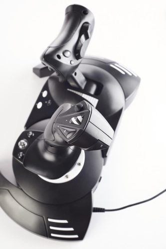 Thrustmaster T-Flight Hotas One USB Joystick und Gashebel Schwarz